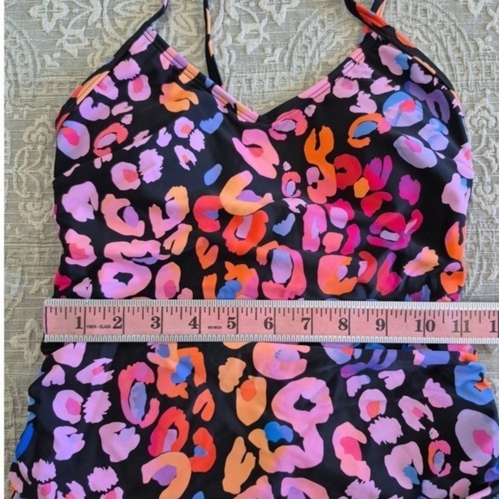 CUPSHE Leopard Print One Piece Swimsuit V-Neck Cutout Tummy Control NWT Small - Picture 6 of 9
